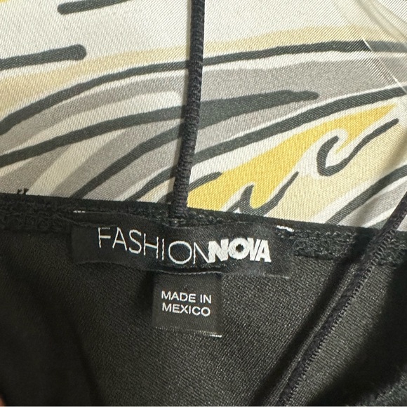 FASHION NOVA BLACK DRESS - Picture 2 of 2